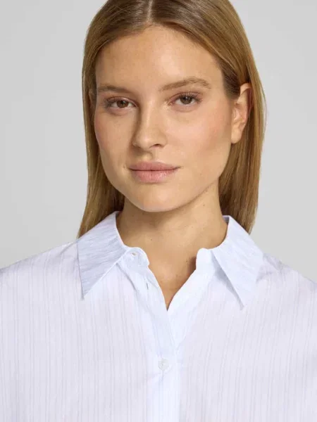 Bluzka o kroju relaxed fit z wydłużonym tyłem model CLOELIA' Drykorn biała