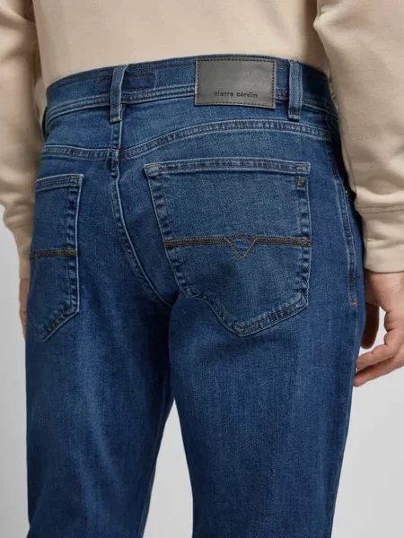 Jeansy z dodatkiem streczu model ‘Dijon’ Pierre Cardin niebieskie