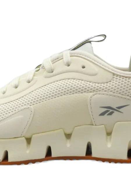 Tenisice Reebok s vezicama s čipkom