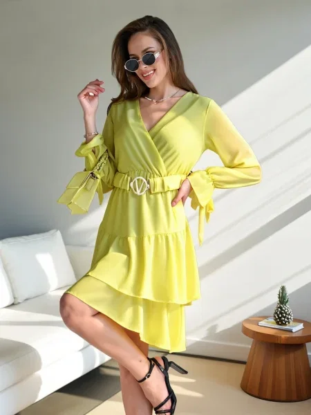 Rochie mini Resti cu volane de costum alb