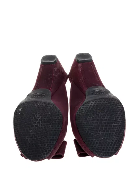 Papuci tip mules Stuart Weitzman cu funde roșu