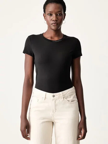 Armani Exchange tricou basic pentru femei din cu negru
