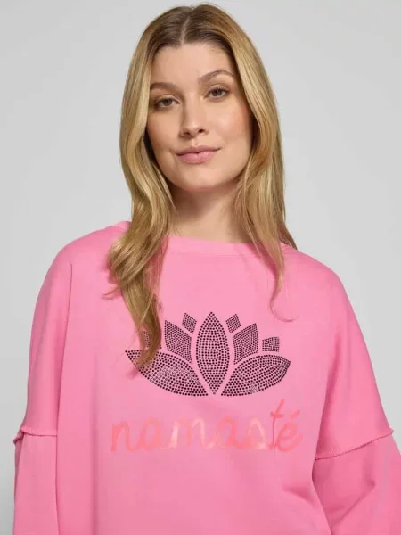 Bluza z obszyciem ozdobnymi kamieniami i okrągłym dekoltem Miss Goodlife różowa