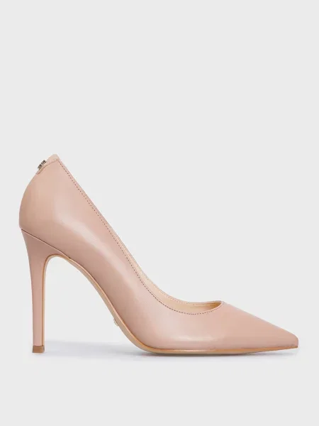 Шкіряні туфлі Guess бежеві