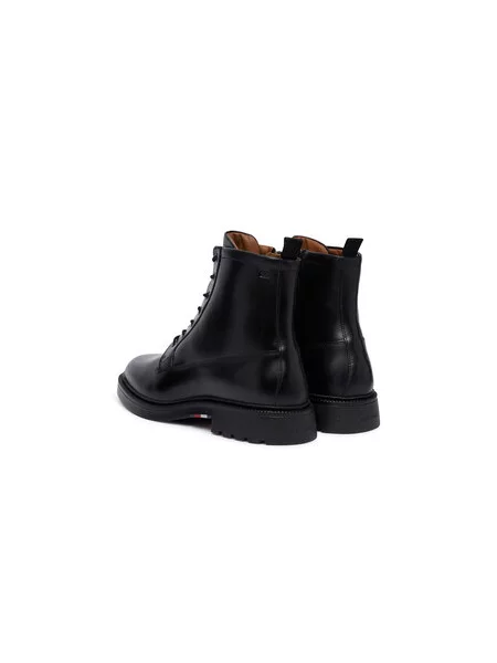 Gležnjarji Tommy Hilfiger Corporate Casual Lth Boot črna