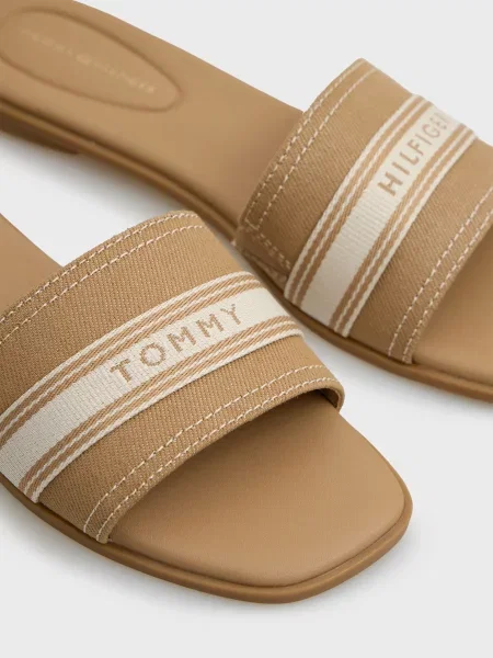 Шльопанці Tommy Hilfiger без підборів бежеві