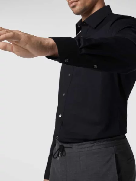 Body Koszula biznesowa o kroju slim fit z mieszanki bawełny Olymp Level Five czarna