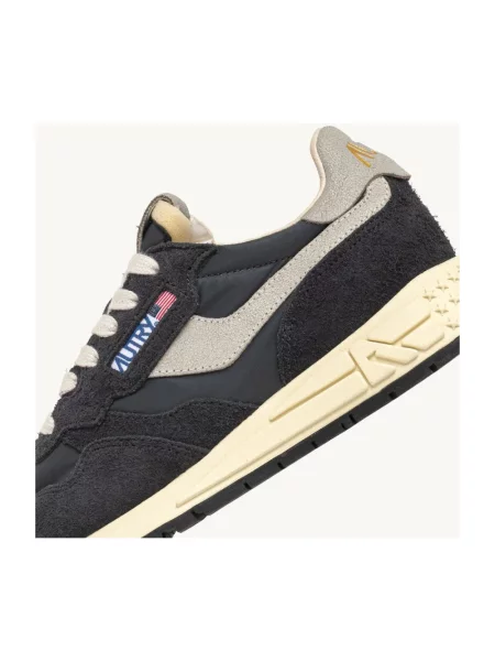 Sneakersy Autry czarne