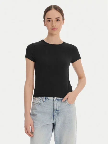 Тениска Calvin Klein черно
