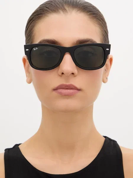 Ray-Ban napszemüveg fekete