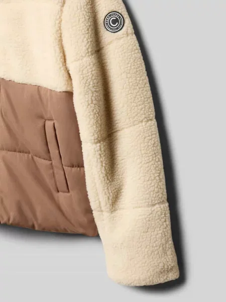 Krój regular fit kurtka z futerka z aplikacją z logo model Cordor' Cars Jeans