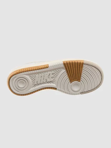Кожаные повседневные кроссовки Nike белые