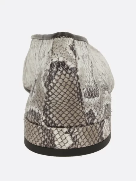 Balerini Giorgio Armani cu imagine