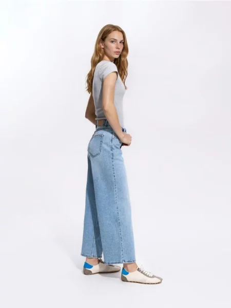 Reserved Blugi wide leg cu picior mai scurt albastru