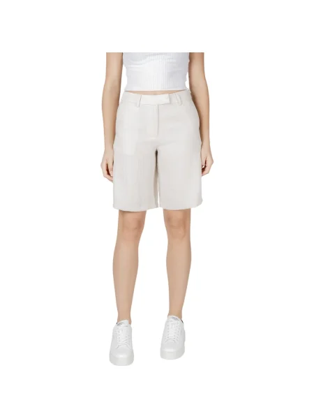 Pantaloni scurți Vila bej