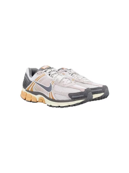 Pantofi Nike gri