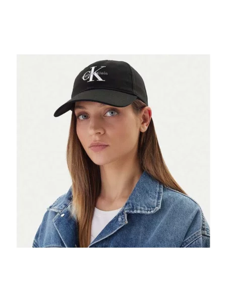 Šiltovka Calvin Klein Jeans s výšivkou čierna