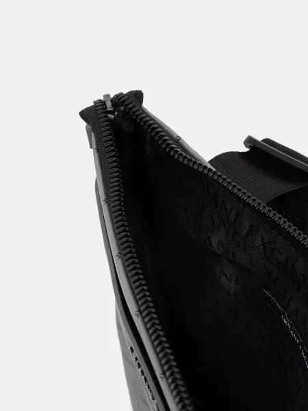 Кожаная сумка Armani Exchange