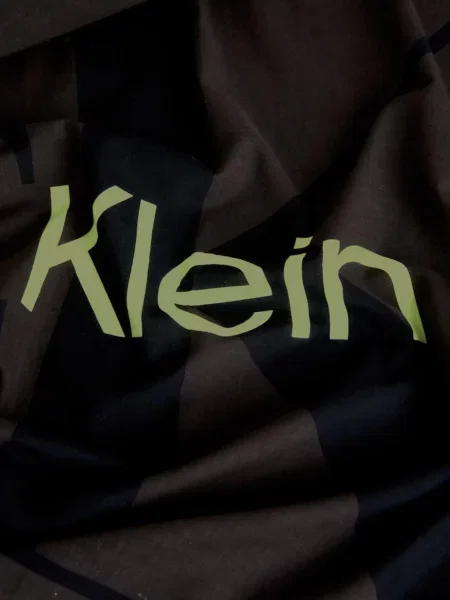 Šál/Šatka Calvin Klein hnedá