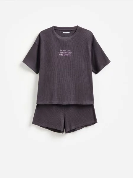 Reserved Pijama din două piese din gri-închis gri