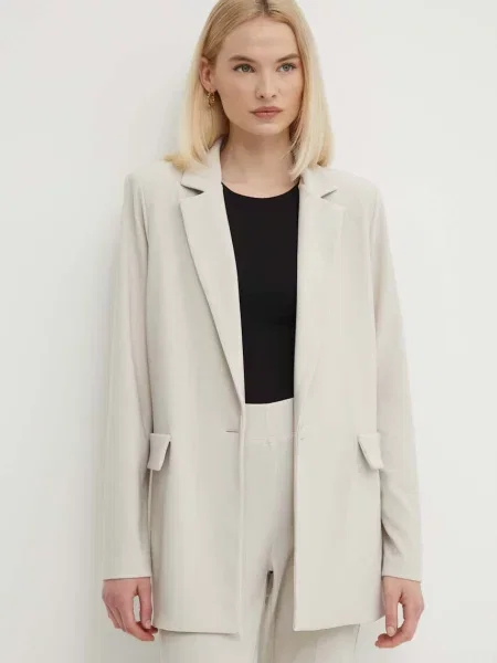 Joseph Ribkoff sacou un singur rand de neted bej