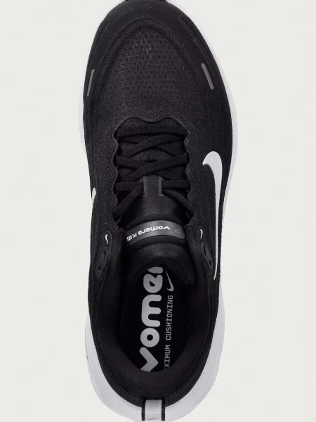 Nike férfi futócipő Vomero Plus fekete