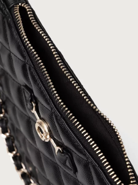 Кожаная сумка Guess