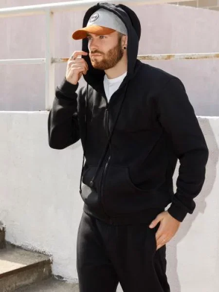 ISSA Plus ­ Спортивный костюм чорний