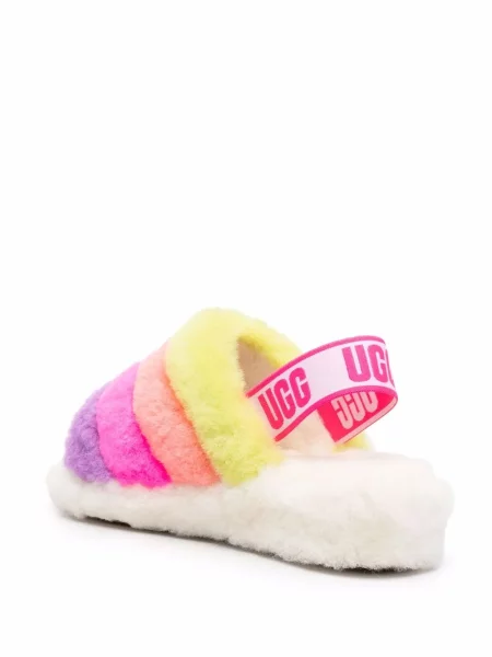 Papuci Ugg din piele de oaie roz