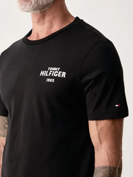 Tommy Hilfiger тениска мъжка от черно