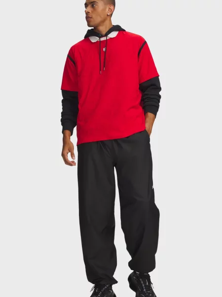 Спортивные штаны Under Armour черные