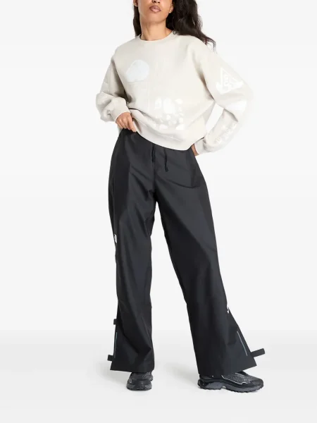 Pantaloni scurți cargo Nike cu imagine plasă maro