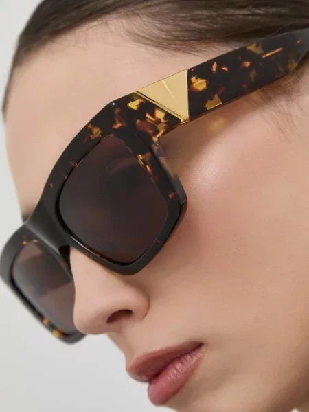 Bottega Veneta napszemüveg barna