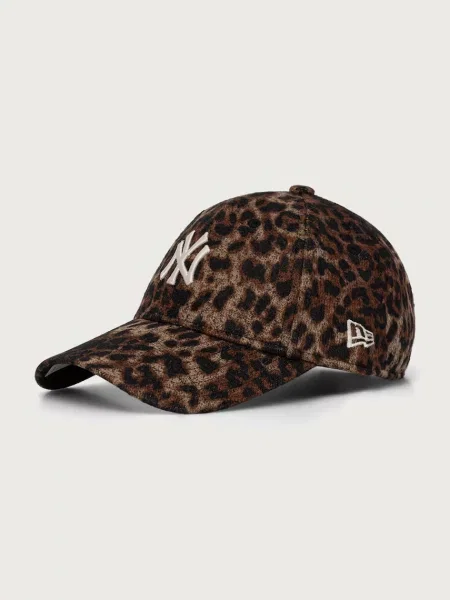 Šiltovka New Era s leopardím vzorom hnedá