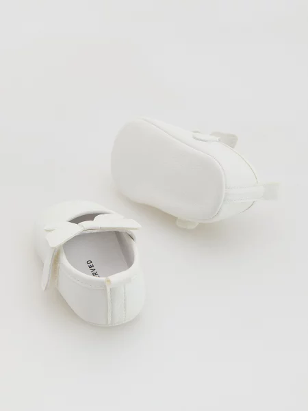 Балетки Reserved белые