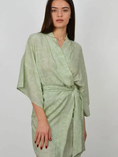 Женский короткий халат