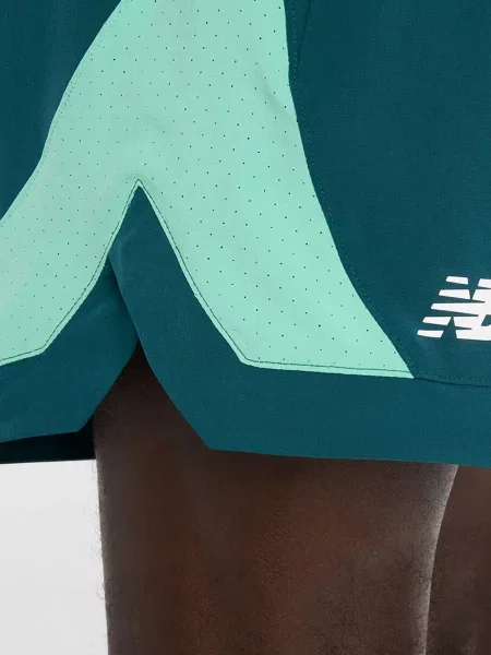 Шорти New Balance зелені