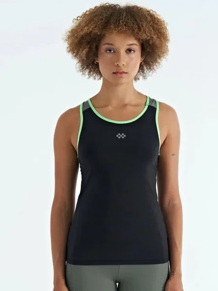 Tommy Life Sport top Aktive Oberteile' fekete