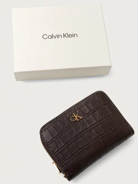 Calvin Klein Pénztárca Ck Croc Medium Flap Zip Around barna