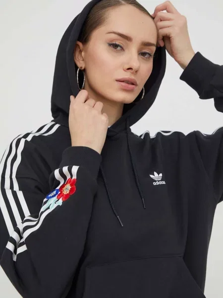 Adidas Originals bluza z kapturem z aplikacją czarny