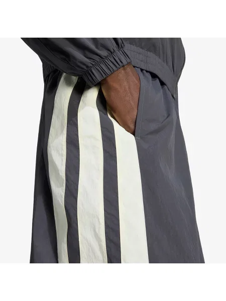 Tek hlače Adidas Originals črna
