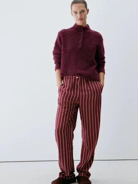 Sweter z dzianiny bouclé z półgolfem burgund Kobieta L MANGO