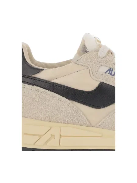 Sneakersy Autry beżowe