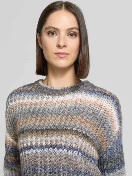 Sweter z dzianiny o kroju relaxed fit z mieszanki wełny z wzór w paski Oui