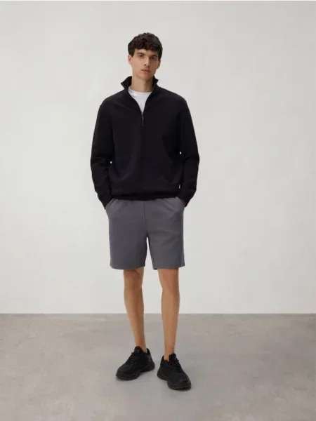 Pantaloni scurți Reserved gri