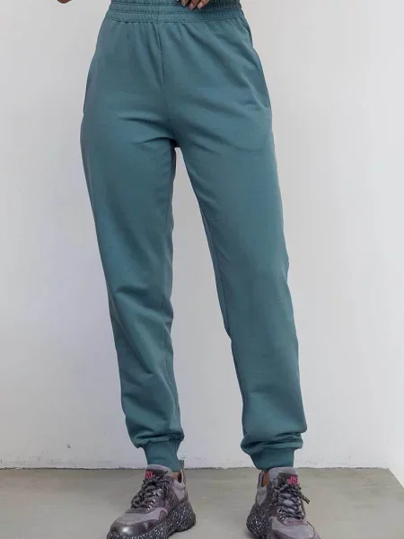 Брюки с высокой посадкой