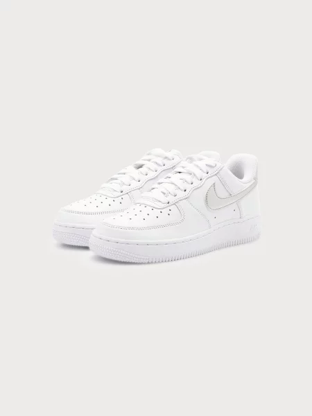 Nike Sportswear Nízke tenisky Air Force 1 SE strieborná biela