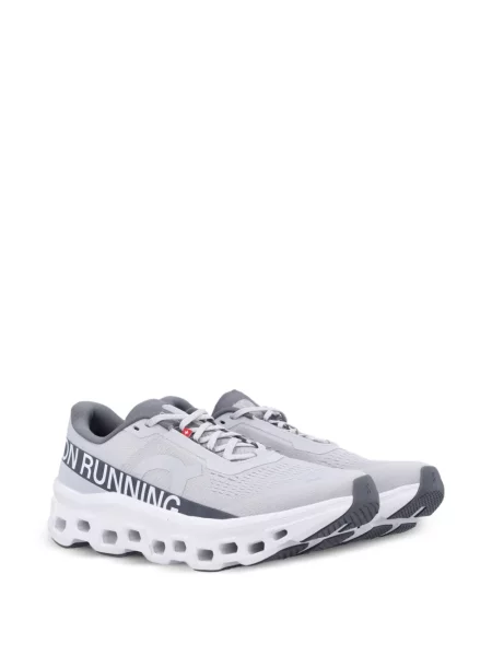 Sneakerși On gri