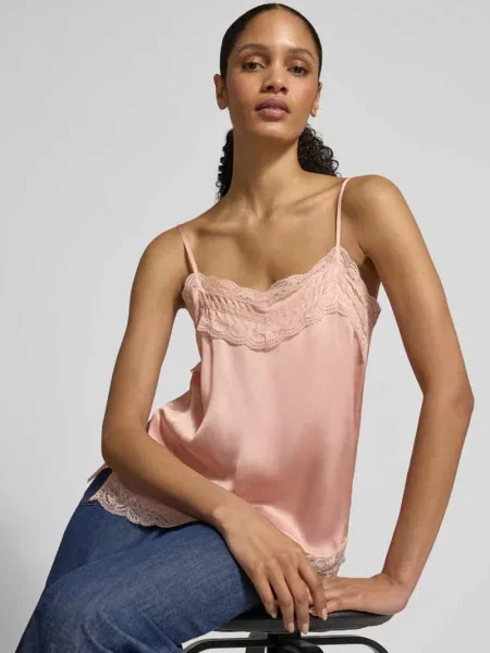 Bluzka bez rękawów o kroju regular fit z obszyciem koronką Jake*s Collection różowa
