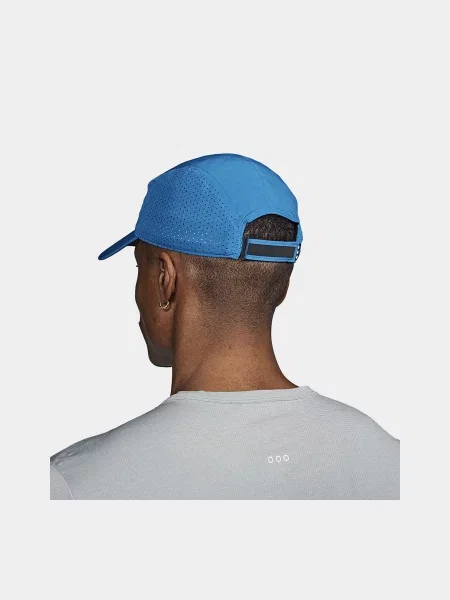 Кепка Saucony голубая
